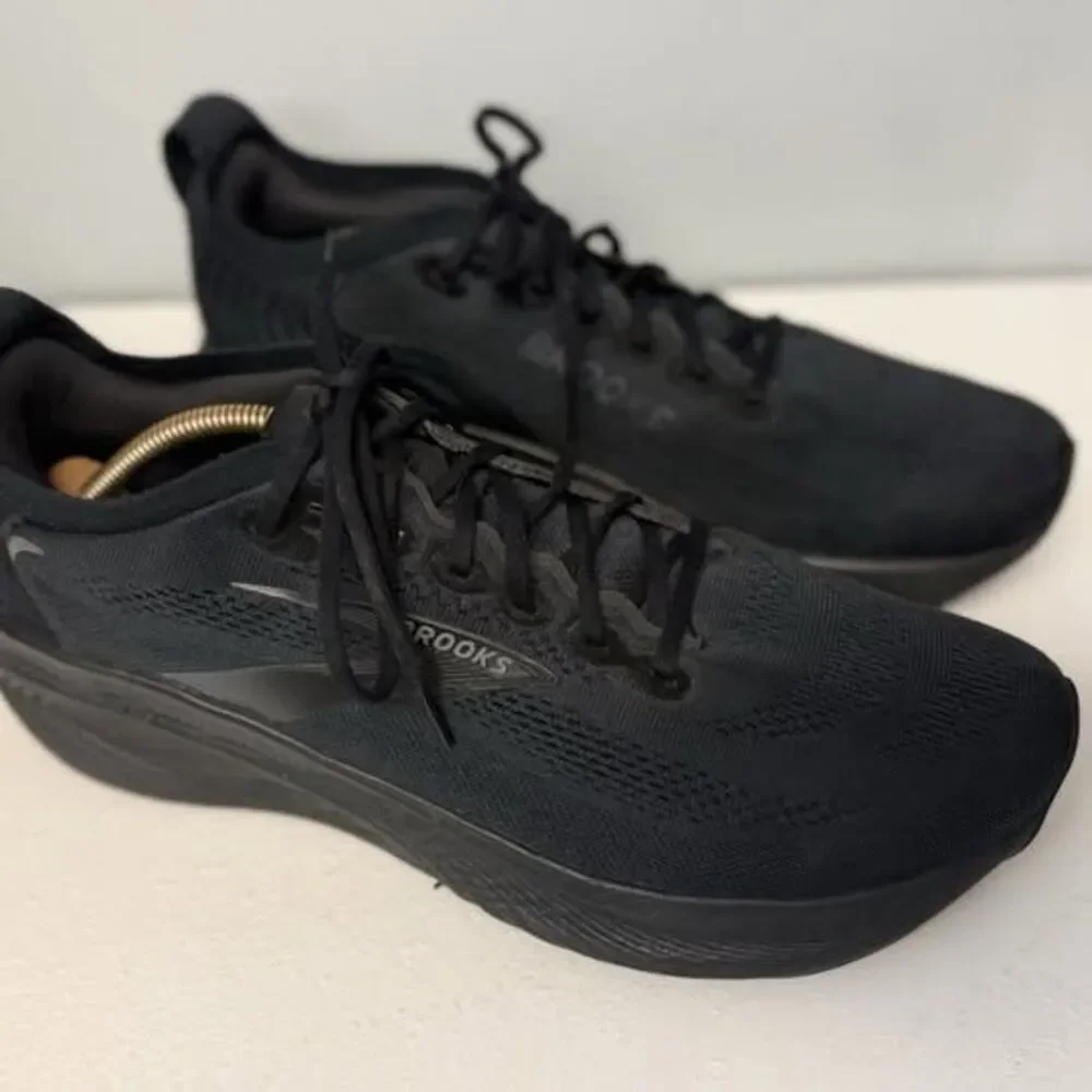 Brooks Ghost 16 Triple Black Running Shoes Men's Size 13 Narrow (B)